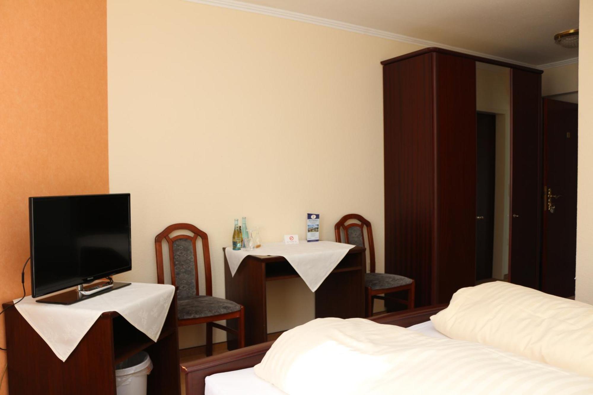 Hotel Graf Balduin Esterwegen Bagian luar foto